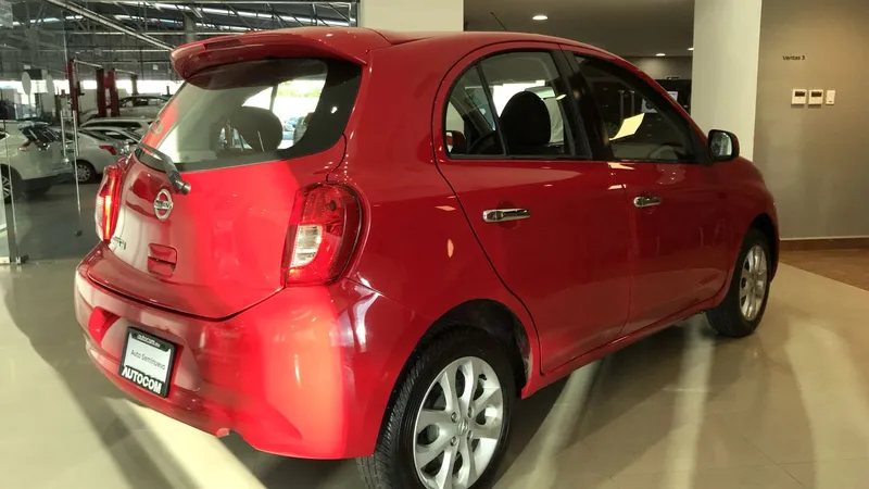 Nissan March 2018