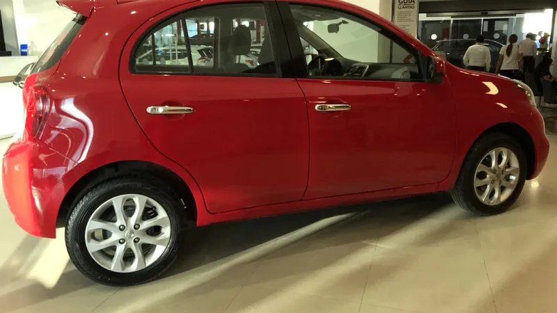 Nissan March 2018