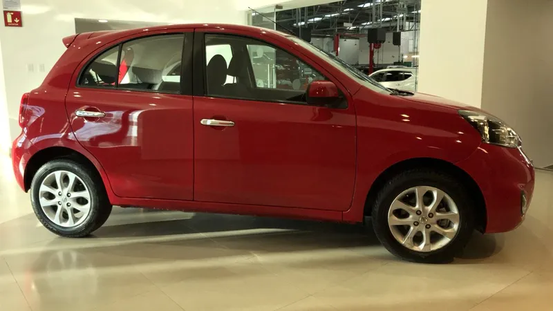 Nissan March 2018