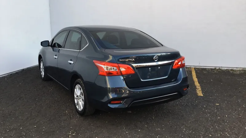 Nissan Sentra 2018