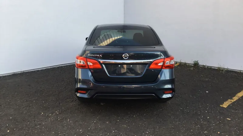 Nissan Sentra 2018