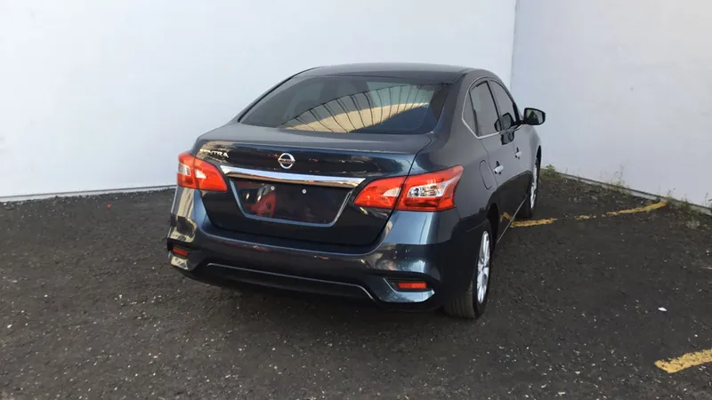 Nissan Sentra 2018