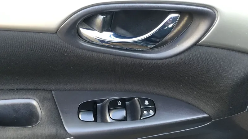 Nissan Sentra 2018