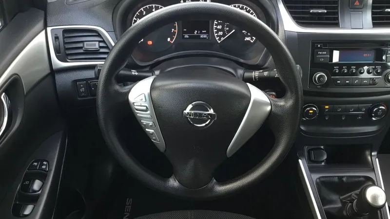 Nissan Sentra 2018
