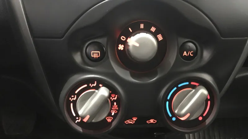 Nissan March 2020