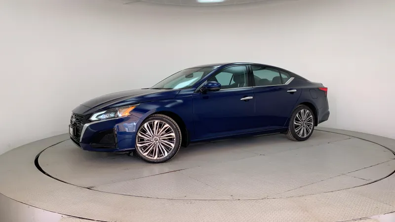Nissan Altima 2024