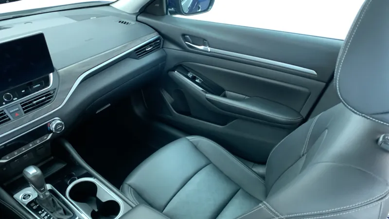 Nissan Altima 2024
