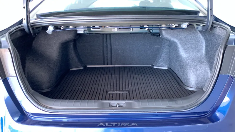 Nissan Altima 2024