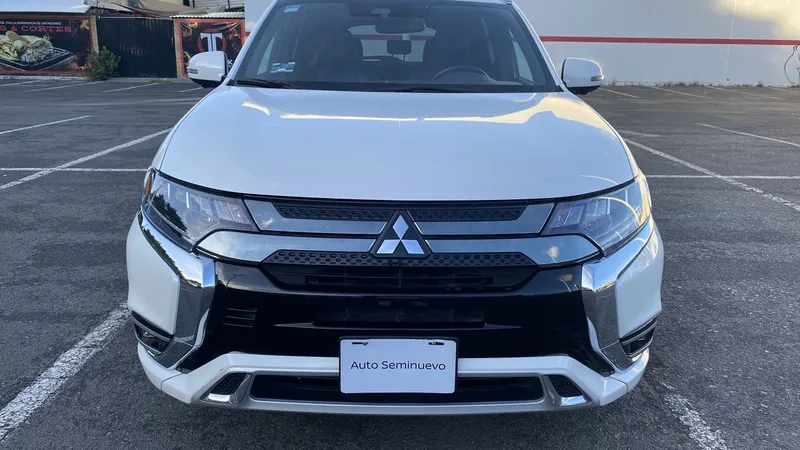 Mitsubishi Outlander 2022