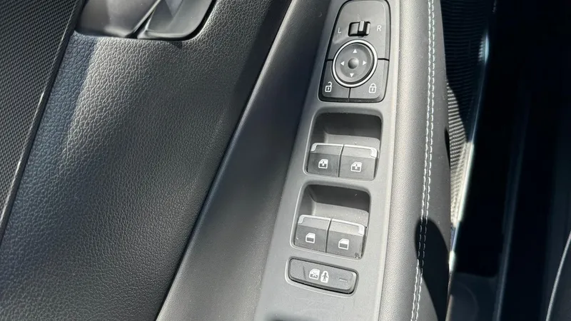 Hyundai Santa Fe 2023