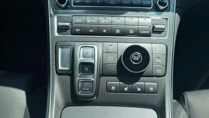 Hyundai Santa Fe 2023
