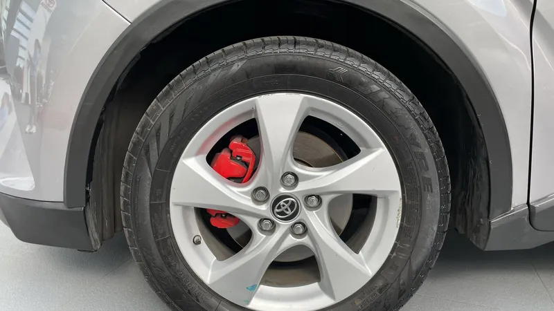 Toyota C-hr 2019