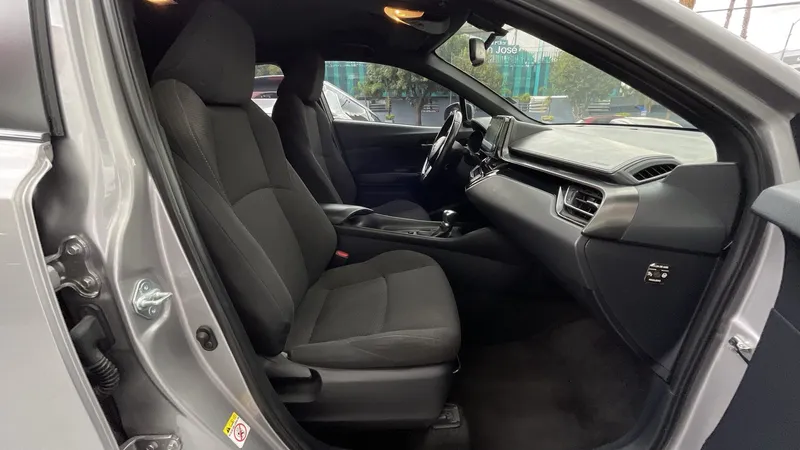 Toyota C-hr 2019