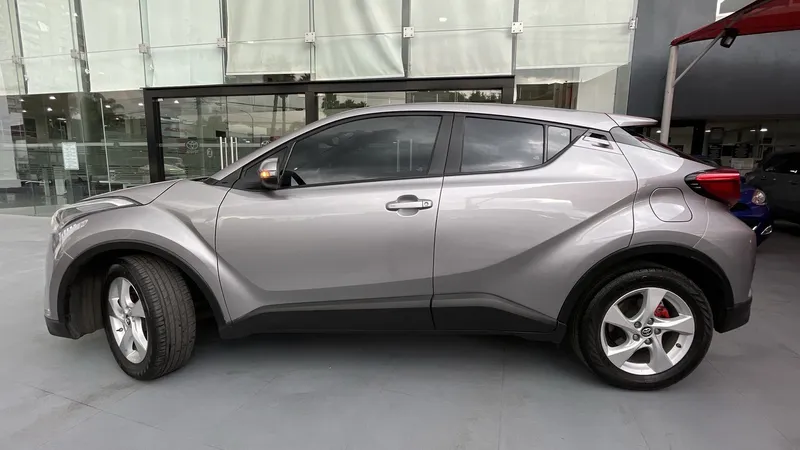 Toyota C-hr 2019