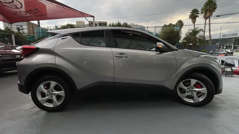 Toyota C-hr 2019