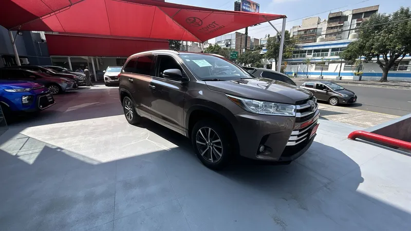 Toyota Highlander 2018