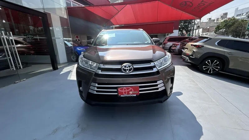 Toyota Highlander 2018