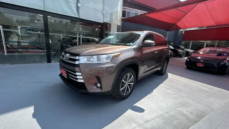 Toyota Highlander 2018