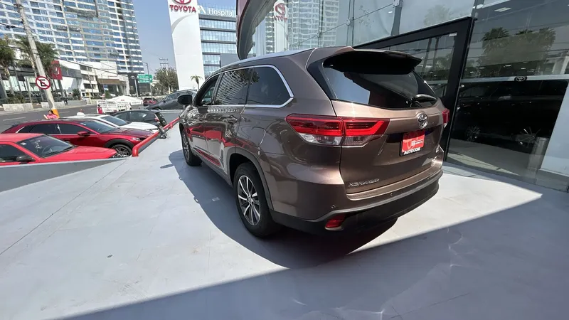Toyota Highlander 2018