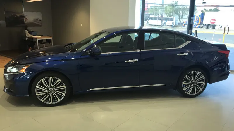 Nissan Altima 2024