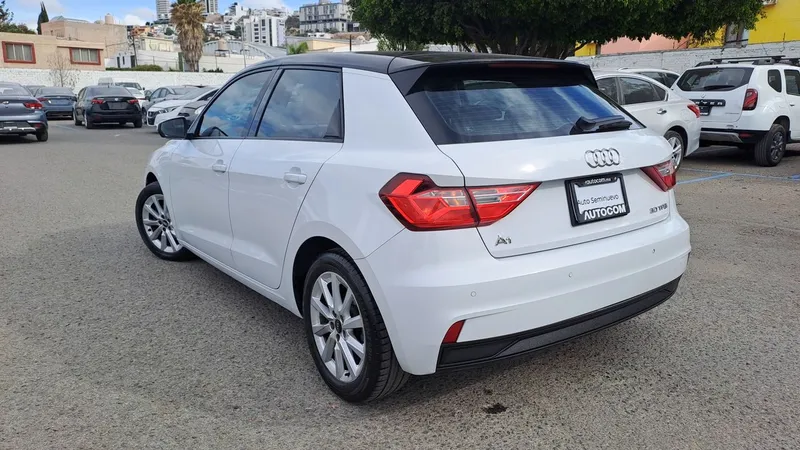 Audi A1 2021