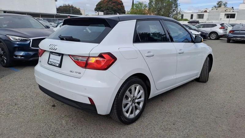 Audi A1 2021