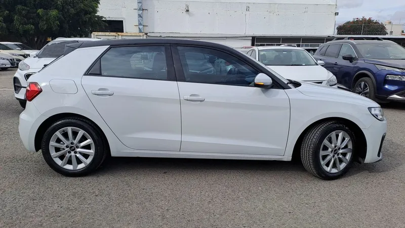 Audi A1 2021