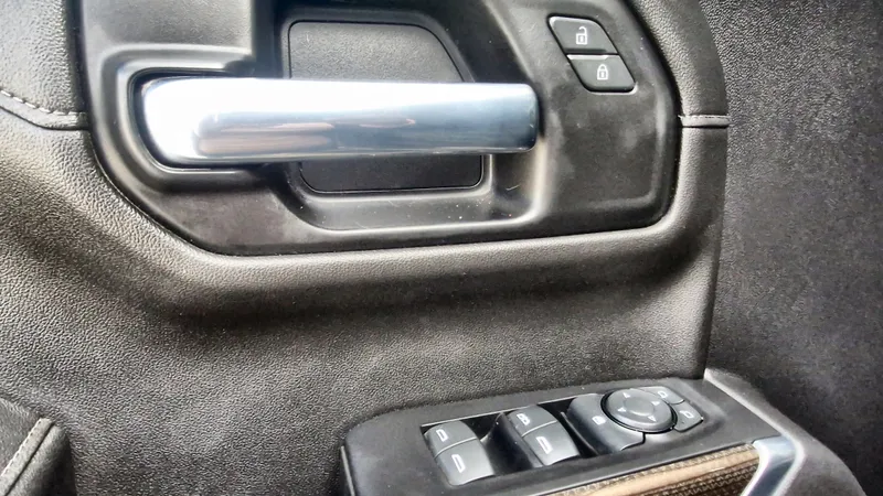 Chevrolet Cheyenne 2021