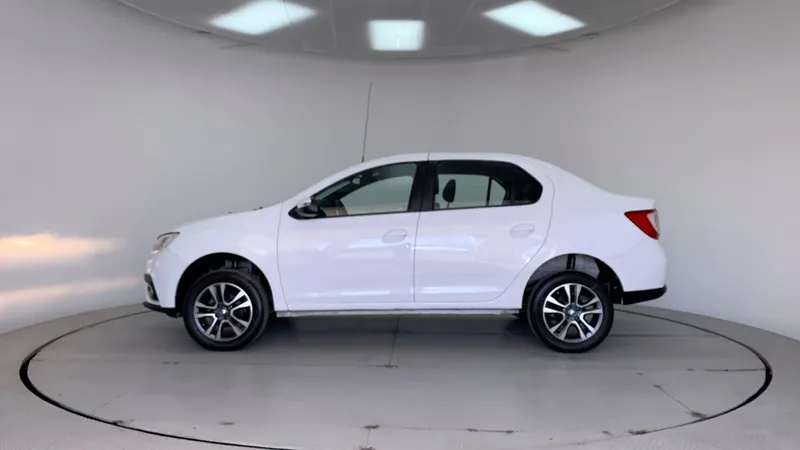 Renault Logan 2023