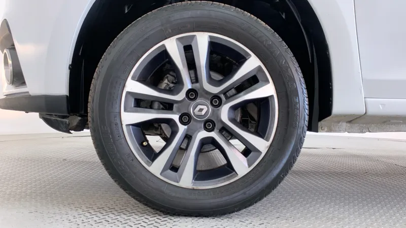 Renault Logan 2023