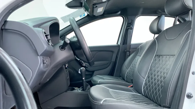 Renault Logan 2023