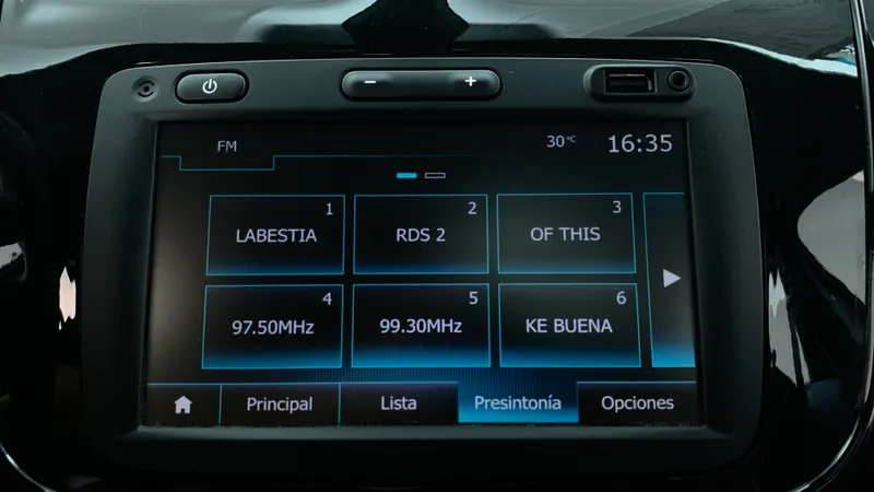 Renault Logan 2023