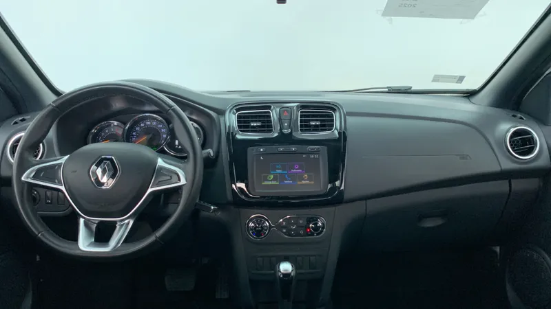 Renault Logan 2023