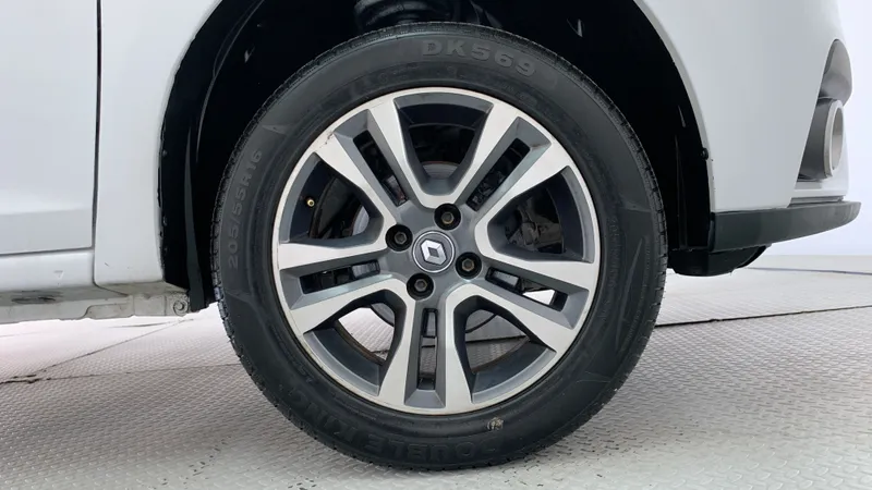 Renault Logan 2023