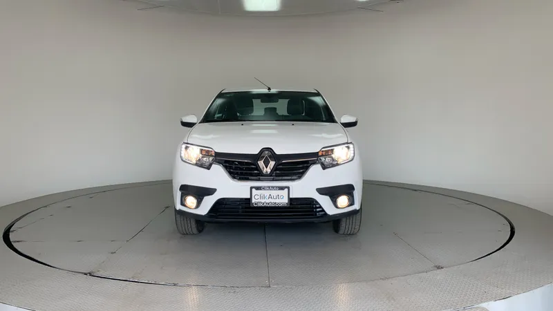 Renault Logan 2023