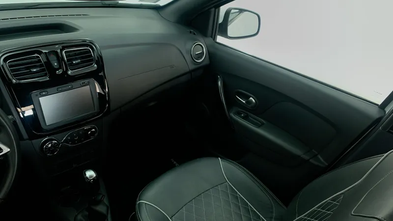 Renault Logan 2023