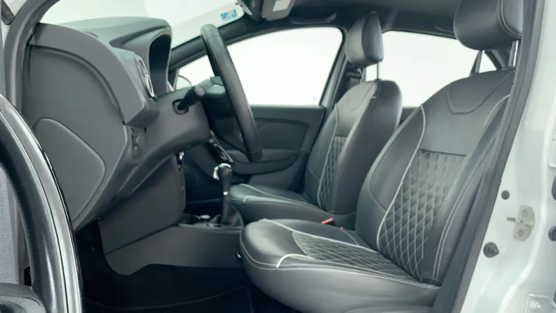 Renault Logan 2023
