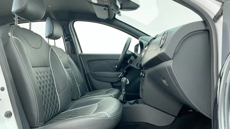 Renault Logan 2023
