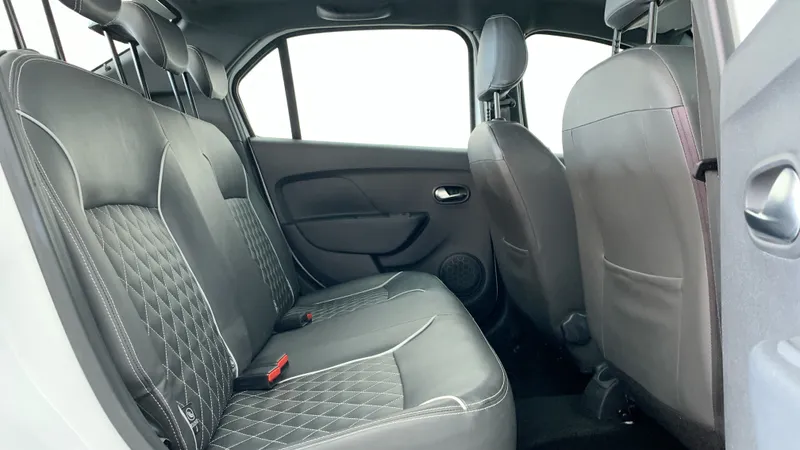 Renault Logan 2023