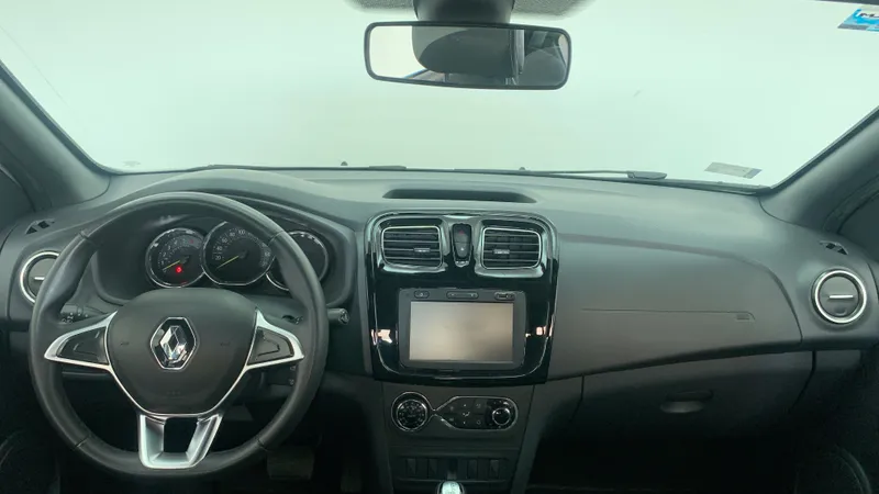 Renault Logan 2023
