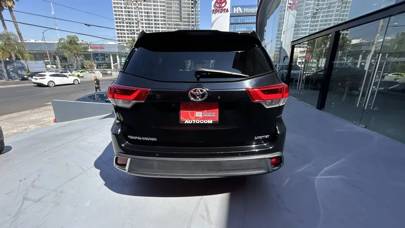 Toyota Highlander 2018