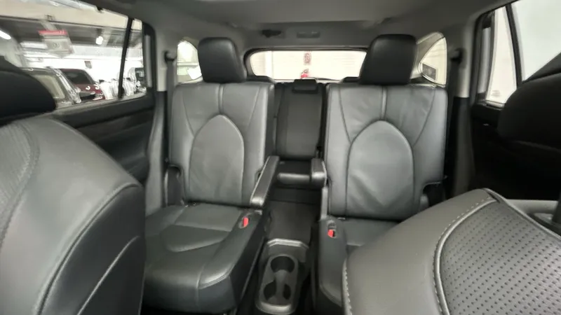 Toyota Highlander 2021