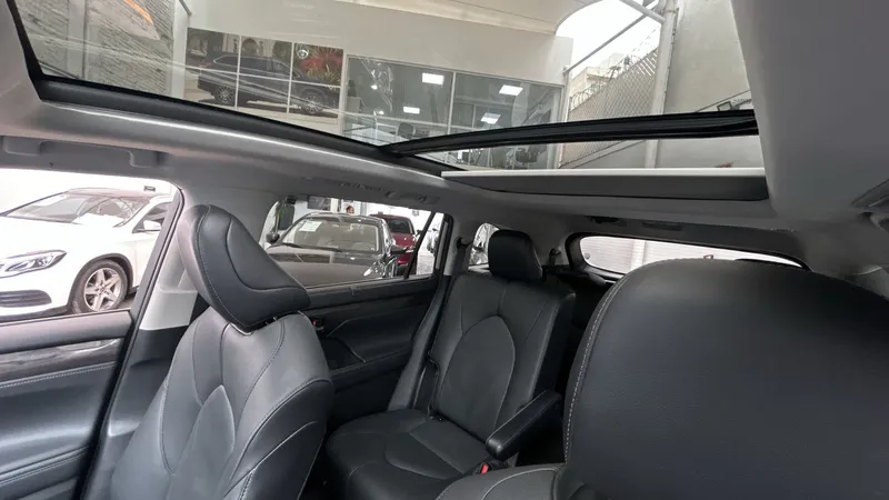 Toyota Highlander 2021