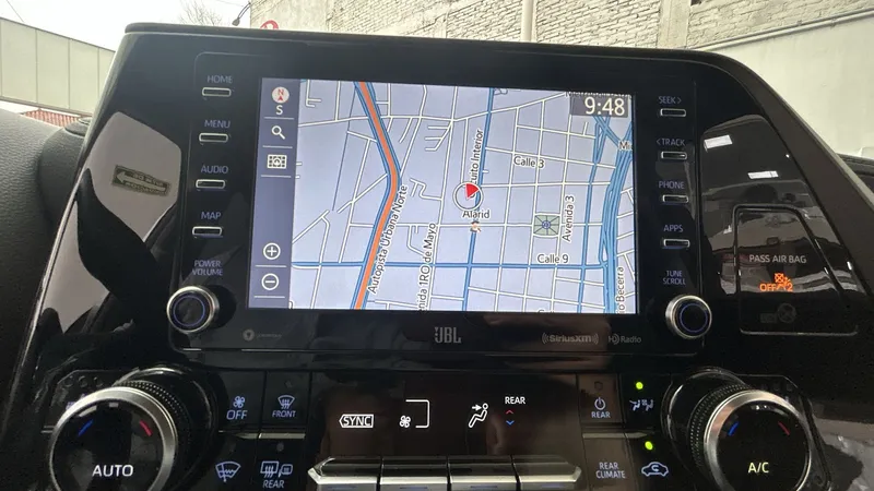 Toyota Highlander 2021