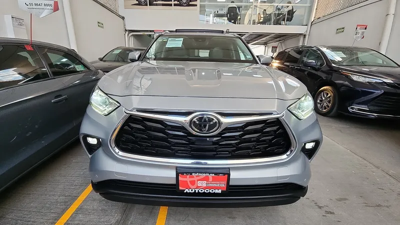 Toyota Highlander 2022