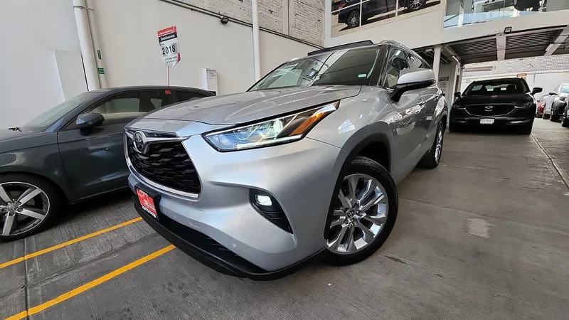 Toyota Highlander 2022