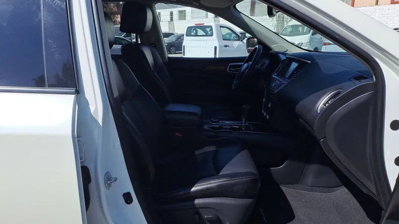 Nissan Pathfinder 2019