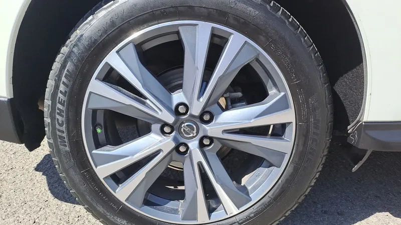 Nissan Pathfinder 2019