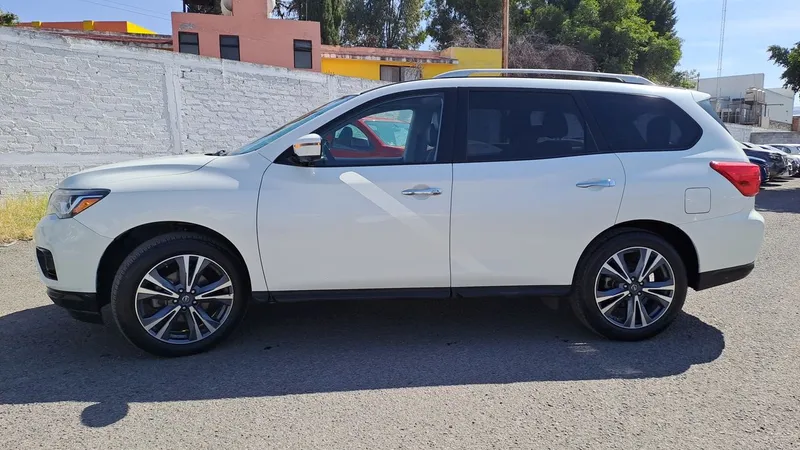 Nissan Pathfinder 2019