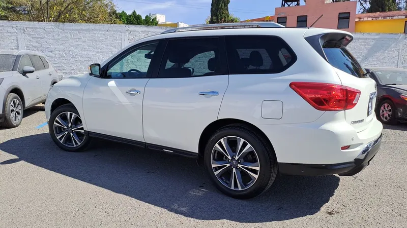 Nissan Pathfinder 2019